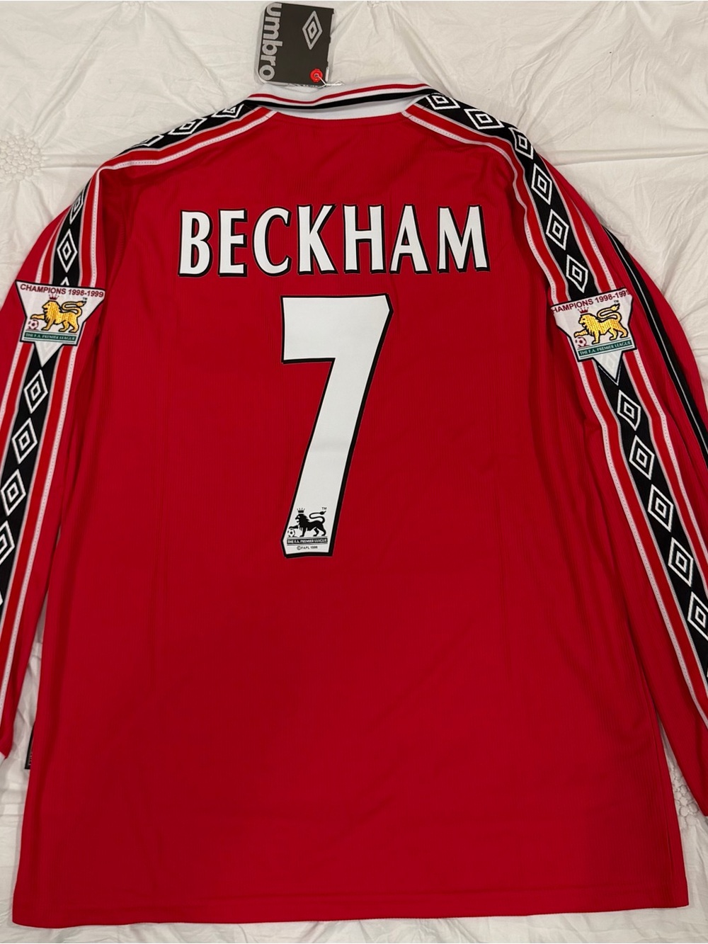 Umbro Red Beckham #7 Long-Sleeve Football Jersey